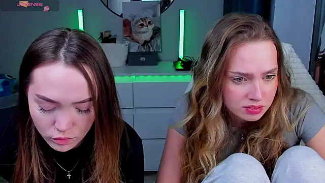 YaraKroft  online show from March 7, 8:38 pm