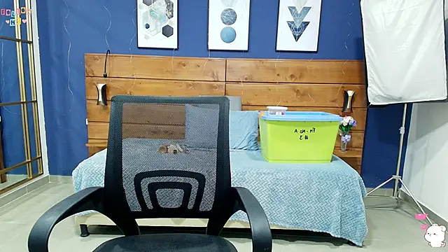 dahiana spark online show from September 14, 8:29 pm