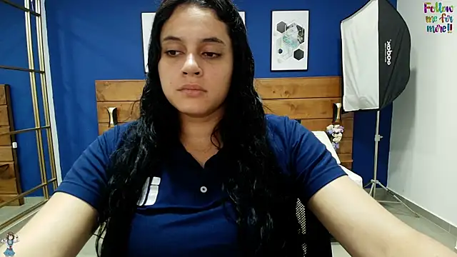 dahiana spark online show from November 6, 8:04 pm