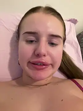 yourhornyslut online show from March 3, 7:31 pm