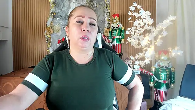 Danna topless online show from December 22, 12:08 pm