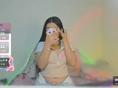 litle mily  online show from November 13, 8:52 pm