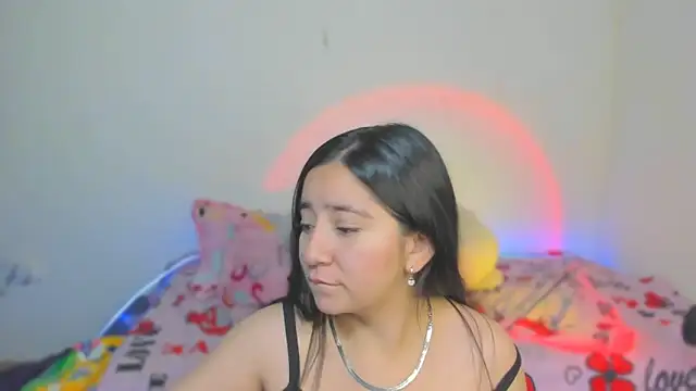 litle mily  online show from November 26, 3:40 am