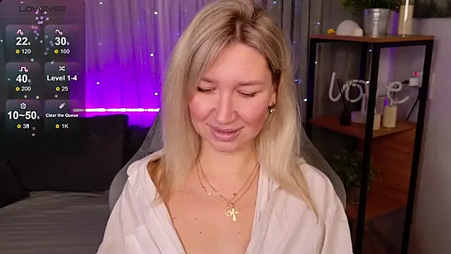 MilaBott online show from November 11, 8:17 pm