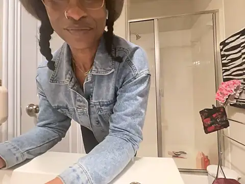 wynterheat online show from April 13, 9:54 am