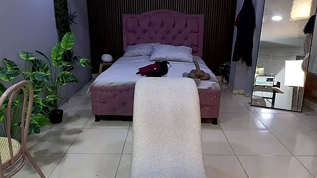 camil milfdream online show from March 6, 12:11 pm