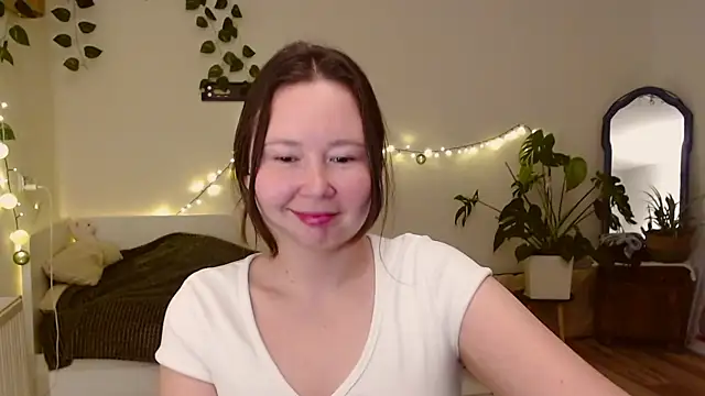 nextdoorbabygirl online show from October 12, 7:16 pm