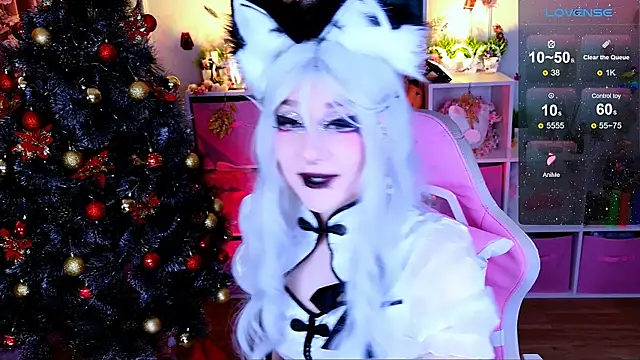 Aki  Ra online show from December 20, 8:57 pm