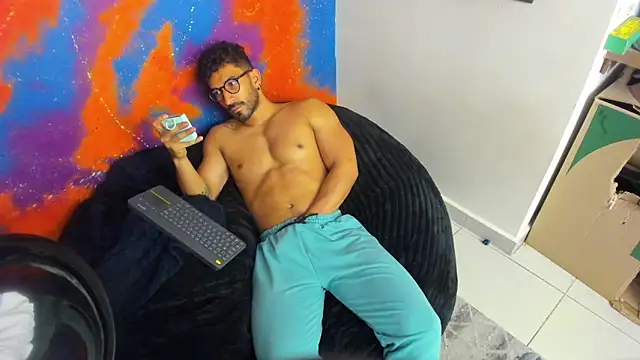 leondevereda online show from October 18, 12:14 am