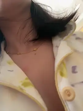 Krismil3 online show from April 5, 12:20 am