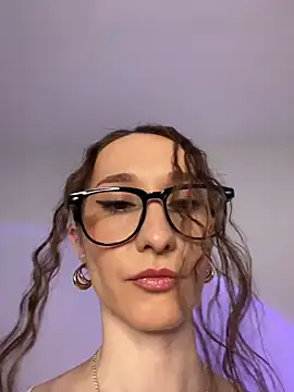 cutte dora online show from April 8, 11:12 am