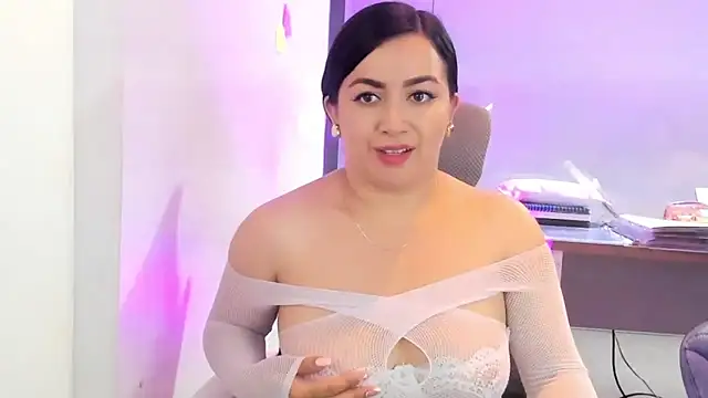 Kimkalifa  online show from September 30, 12:44 pm