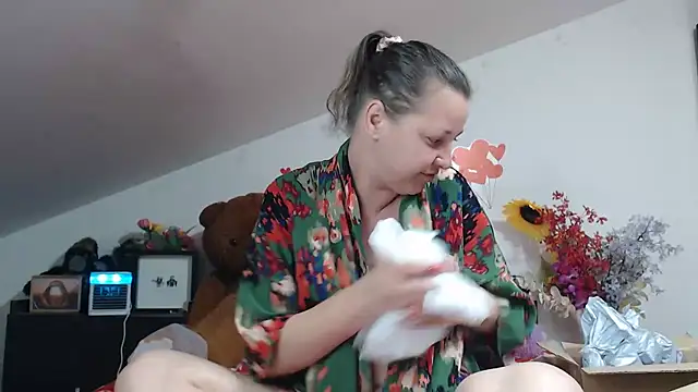 SweetMaddy888 online show from July 9, 10:28 am
