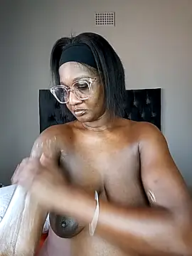 BLACKGODDESS78 online show from February 9, 6:37 am