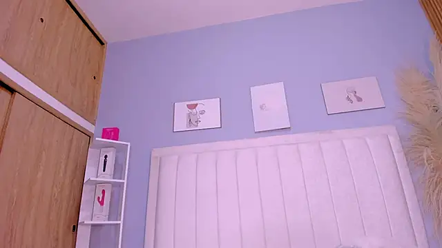 Paula-Brown1 online show from October 6, 7:07 pm