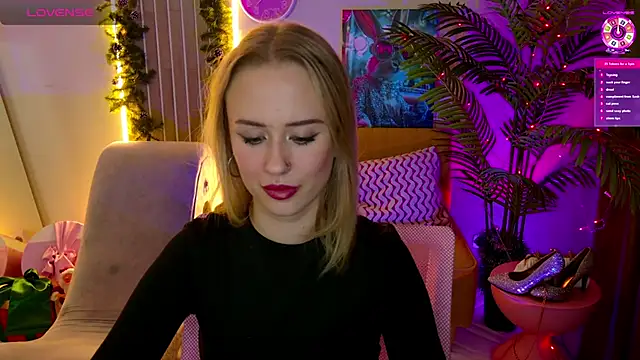 SashaBrooks online show from December 15, 8:14 pm