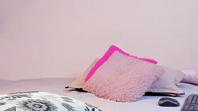 Julieta J online show from January 15, 3:34 am