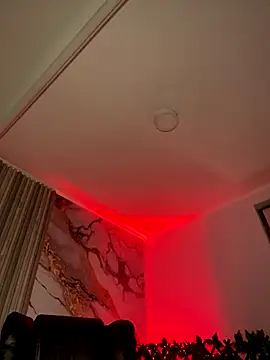 NINA 18 YEARS online show from November 22, 12:02 am