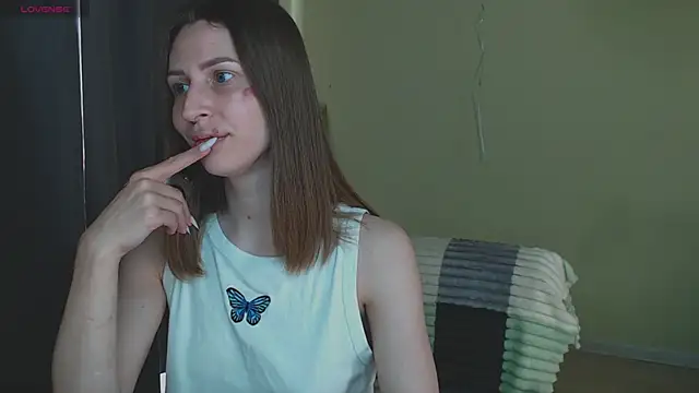 OaklynDobson online show from September 22, 2:04 pm