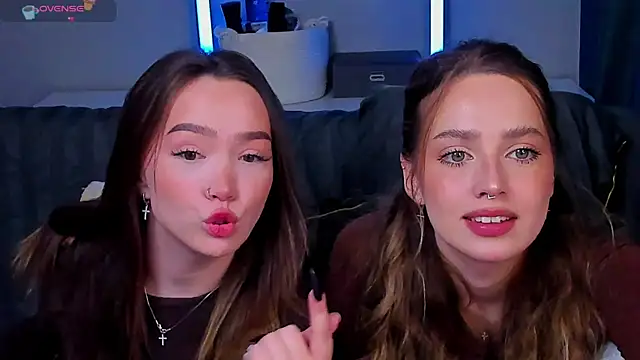 Evia r0se online show from April 17, 10:17 am