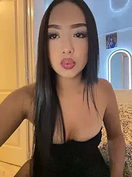 SOPHIACANDY19  online show from July 26, 9:11 pm