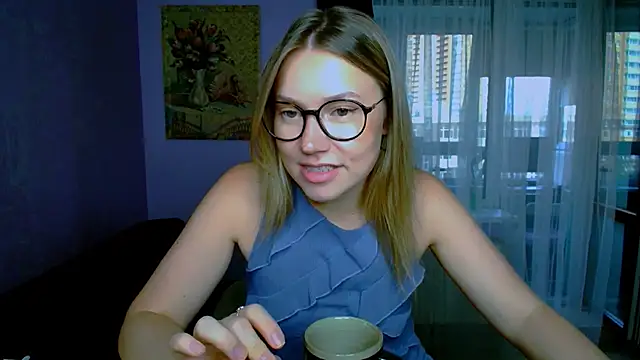 TaylorBre online show from September 10, 5:07 am