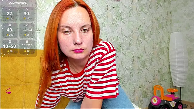 LuxieDelight online show from November 17, 2:18 pm