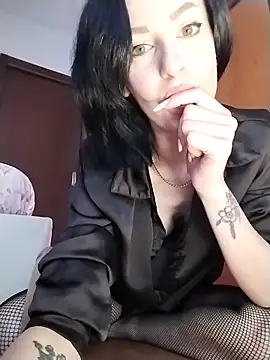 dahlia 82 online show from June 5, 8:31 am