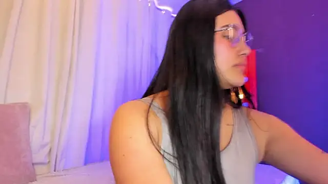 Little Ivy online show from February 21, 7:58 pm