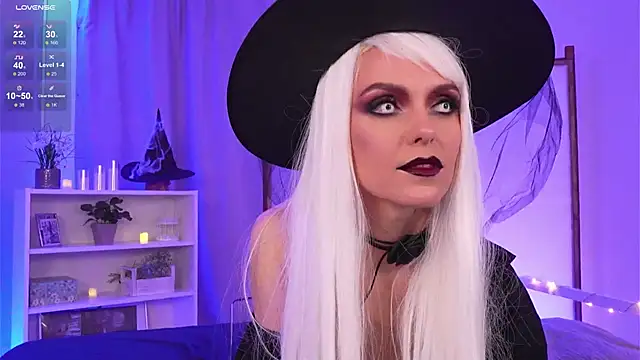 lil fleur online show from October 31, 4:44 pm