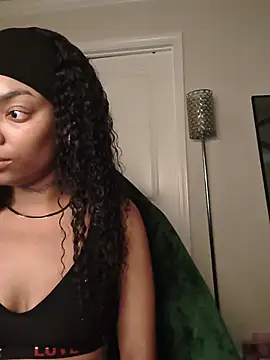 butterflybootyy online show from August 6, 2:40 am