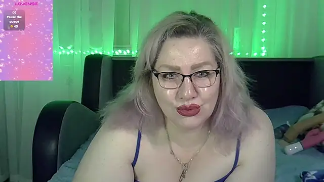 AngelinaGlam online show from October 26, 7:20 pm