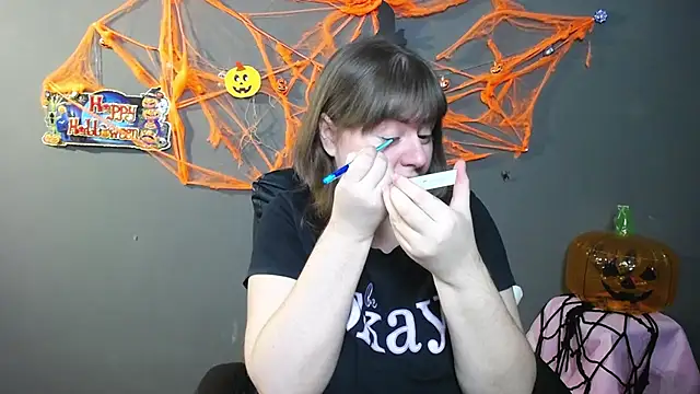 Snapshot of ZannaDreil chatting on October 22, 6:35 pm ZannaDreil online show from October 22, 6:35 pm