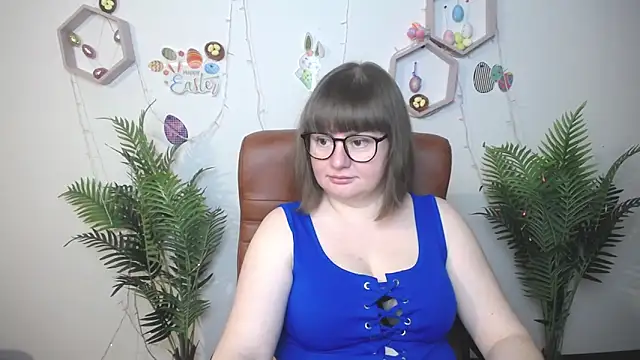 ZannaDreil online show from April 10, 6:14 pm