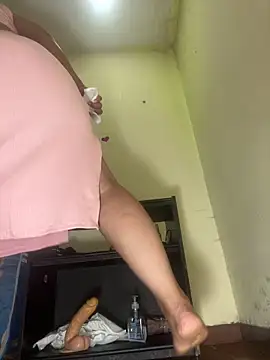 michel ex33 online show from February 5, 8:34 pm