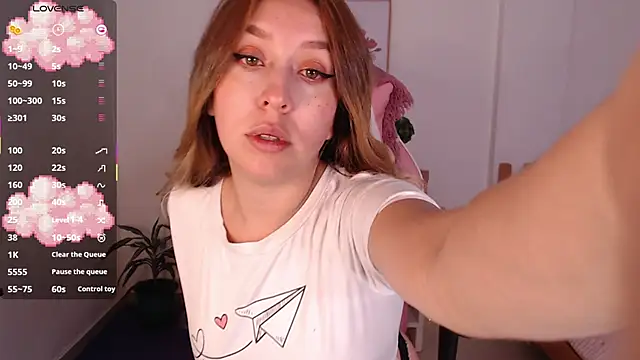 Dahlia  espresso online show from January 13, 7:40 pm