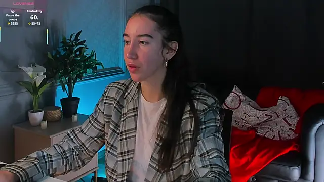 Belle Via online show from April 2, 2:25 pm