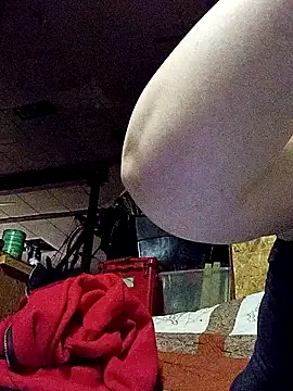 lilbishmiss online show from October 13, 11:35 am