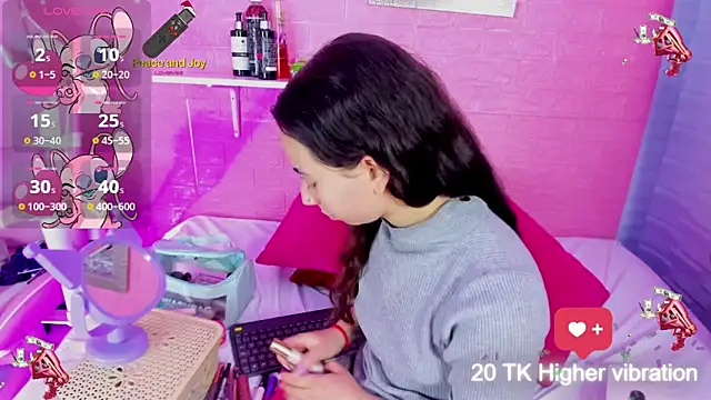 hanna  azumi online show from October 23, 3:23 am