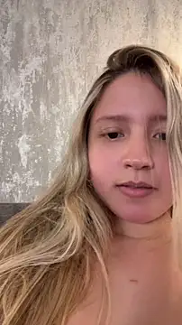 MiaPetit  online show from April 28, 7:51 pm