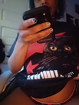 loveluna8 online show from March 31, 12:27 pm