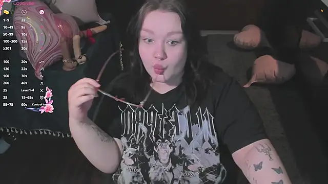 LilyBelll online show from February 14, 10:01 pm