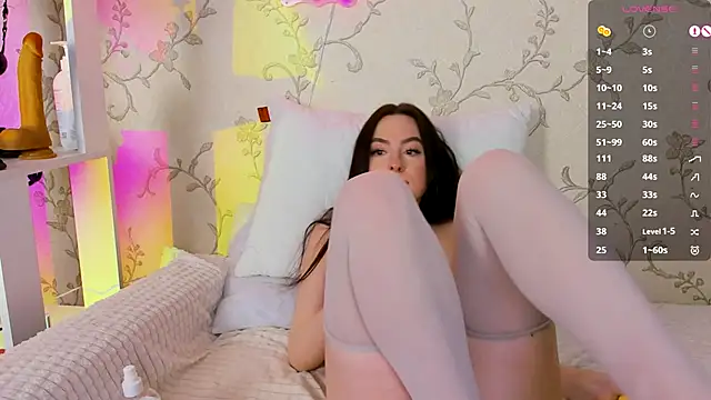 Ann Sweer online show from November 10, 8:26 pm