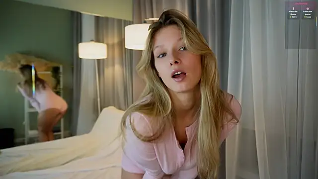  Katie Dierse online show from December 5, 3:57 pm