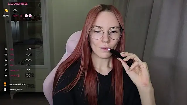 littlevildevil online show from November 8, 11:26 am