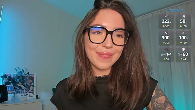 Oh My Dianee online show from October 3, 7:57 am