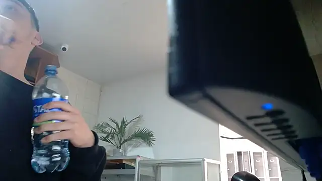  lanna jhonson  online show from December 15, 5:40 pm