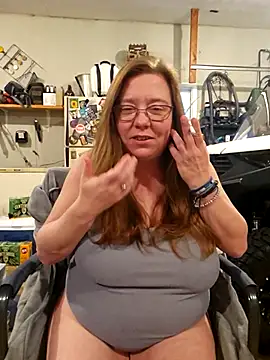 MsShelby40 online show from December 13, 9:54 pm