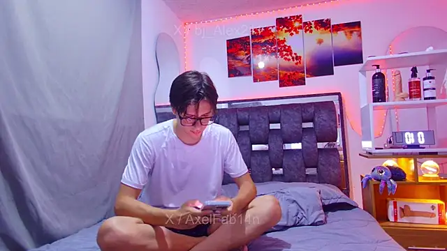 Alex and Fabian online show from May 19, 2:29 am
