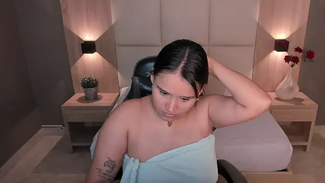 lia sexx19 online show from December 21, 8:35 pm